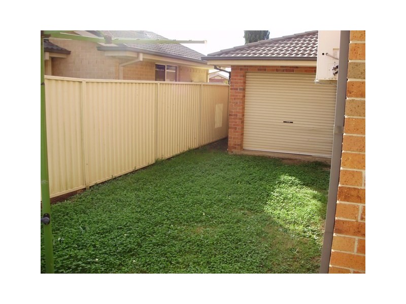 2 O’Keefes Pl, Horningsea Park NSW 2171