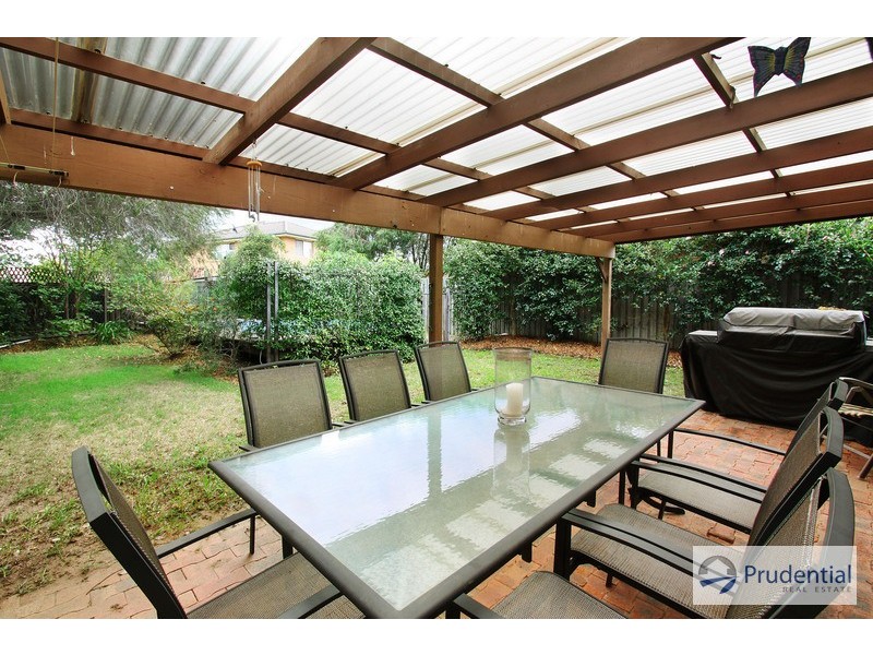 12 Acola Crt, Wattle Grove NSW 2173