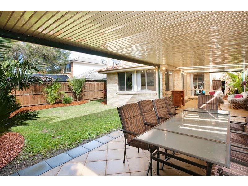 27 Nettletree Pl, Casula NSW 2170