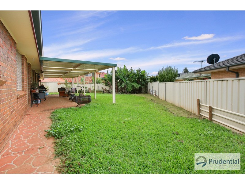 8 Seamans Pl, Horningsea Park NSW 2171