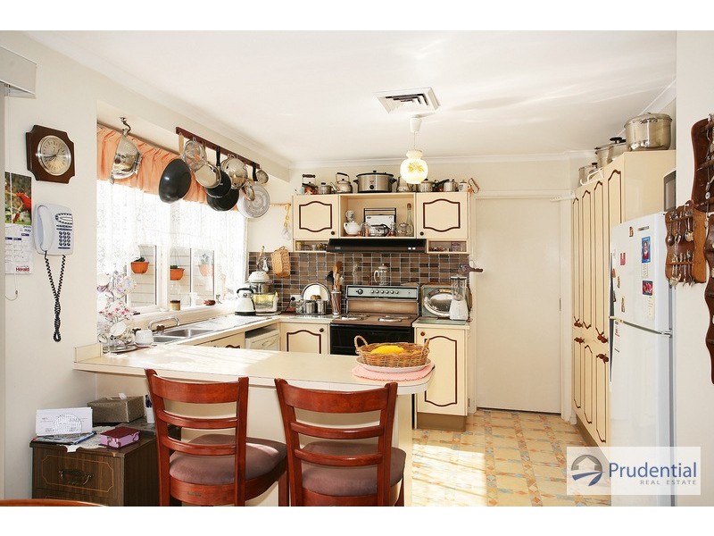 81 Clyde Ave, Moorebank NSW 2170