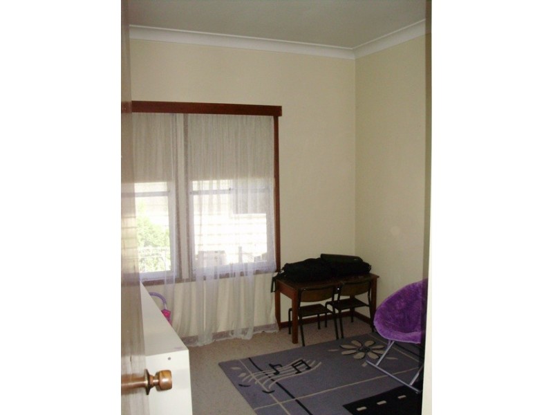 2 Birdwood Ave, Wattle Grove NSW 2173