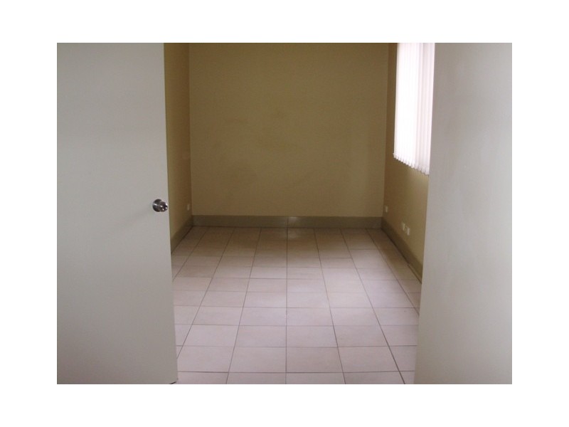 33 Atkinson St, Liverpool NSW 2170