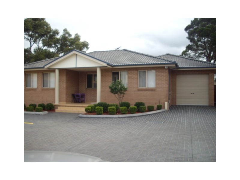 4/37 Mayberry Cres, Liverpool NSW 2170
