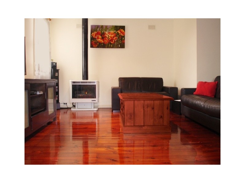 10 Bratsell St, Moorebank NSW 2170