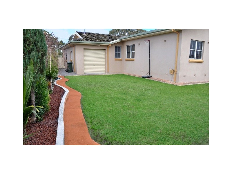 10 Bratsell St, Moorebank NSW 2170