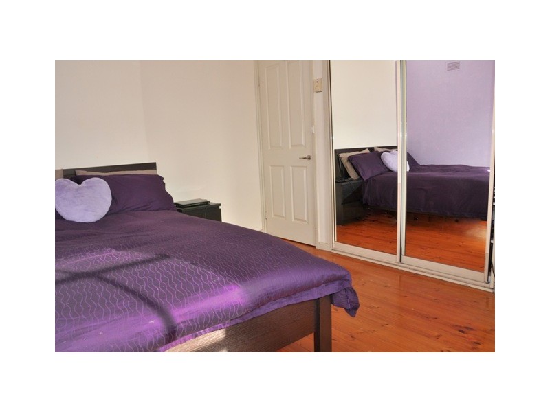 10 Bratsell St, Moorebank NSW 2170