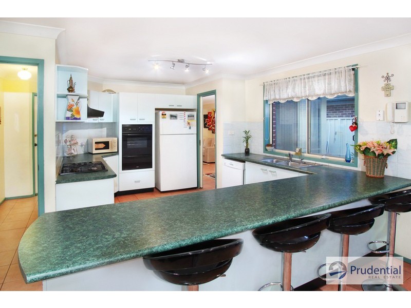 47 Corryton Ct, Wattle Grove NSW 2173