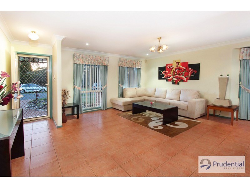 47 Corryton Ct, Wattle Grove NSW 2173