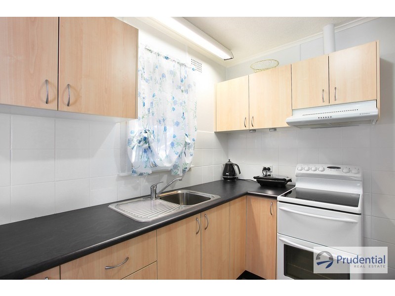 7 Homepride Ave, Warwick Farm NSW 2170