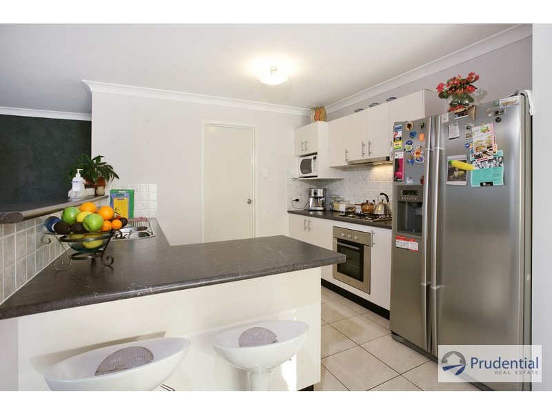 7B Taranto Pl, Prestons NSW 2170