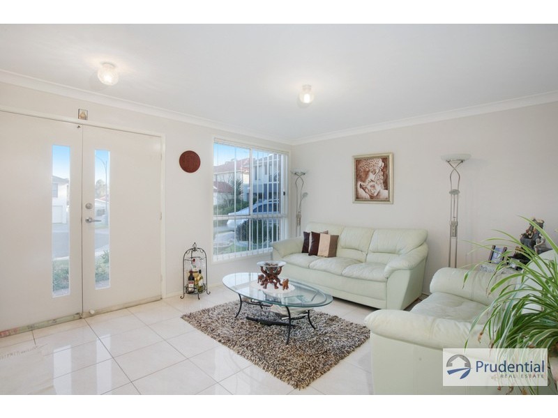 7B Taranto Pl, Prestons NSW 2170