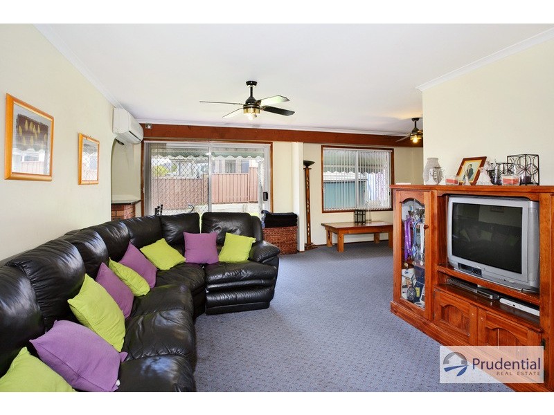 20 Flinders Cres, Hinchinbrook NSW 2168