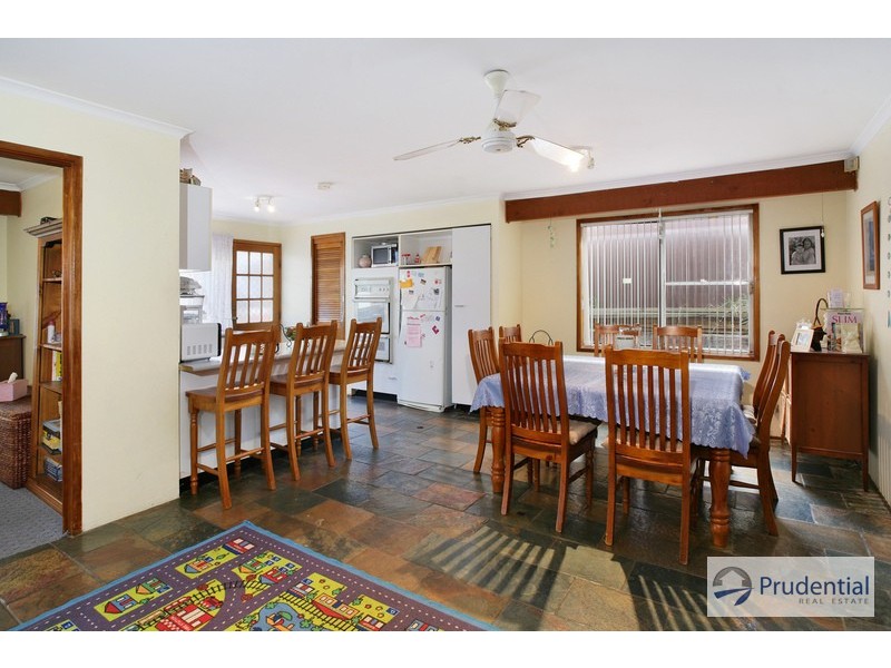 20 Flinders Cres, Hinchinbrook NSW 2168