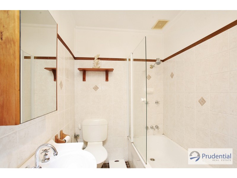 14 Miri Cr, Holsworthy NSW 2173