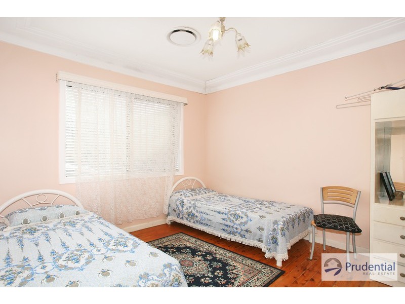 36 Maryvale Ave, Liverpool NSW 2170