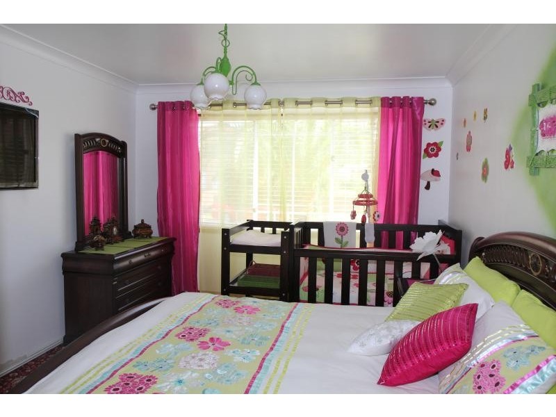 9 Groote Ave, Hinchinbrook NSW 2168