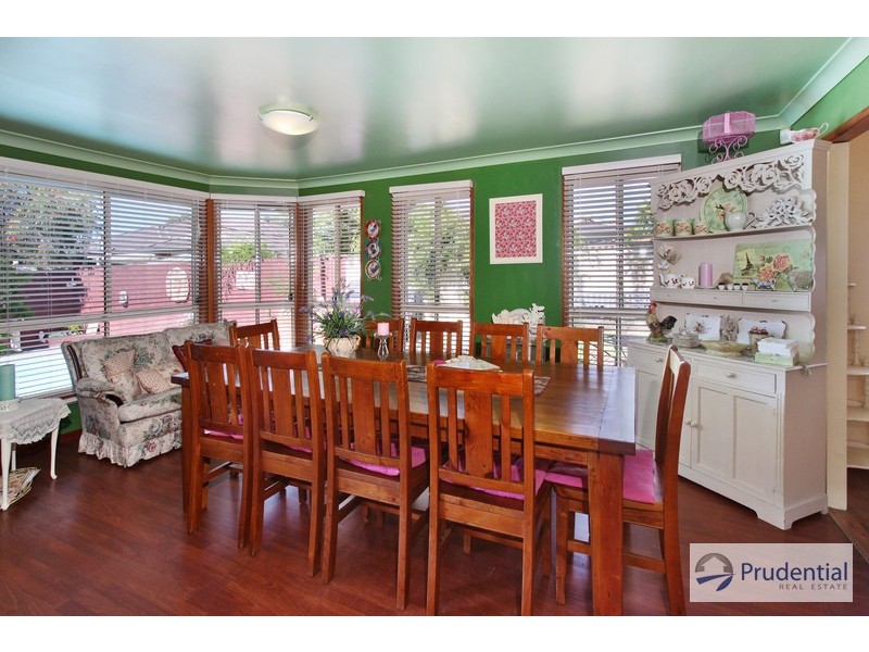 10 Angledool Ave, Hinchinbrook NSW 2168