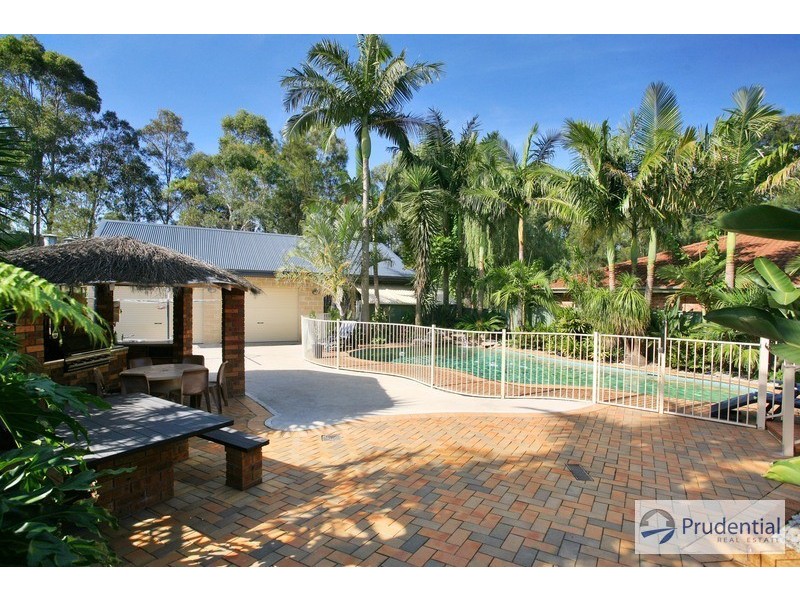 18 Freda Pl, Hammondville NSW 2170