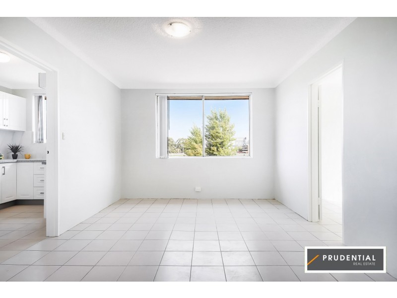 10/19 Hart Street, Warwick Farm NSW 2170