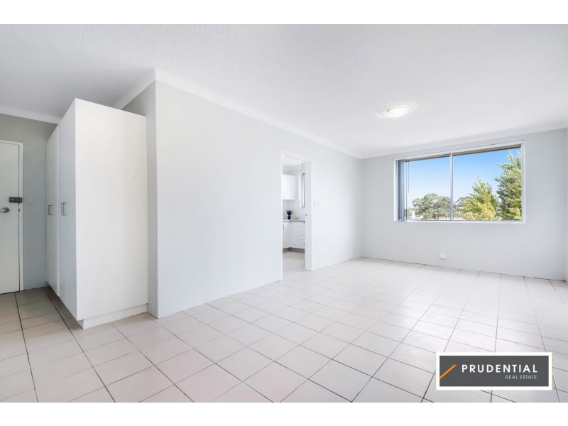 10/19 Hart Street, Warwick Farm NSW 2170