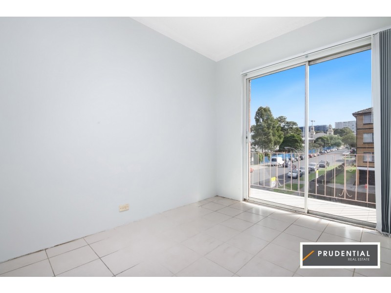 10/19 Hart Street, Warwick Farm NSW 2170