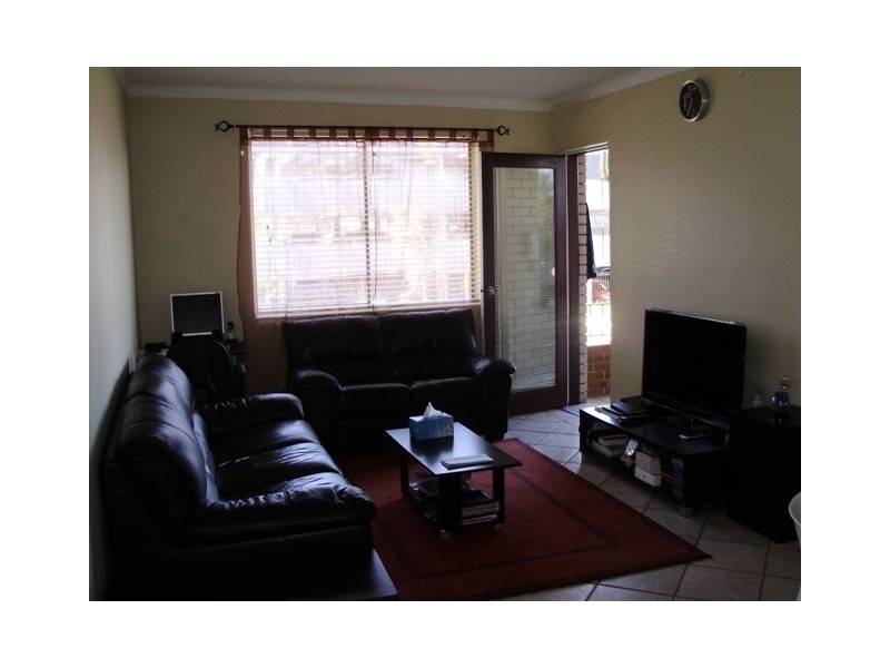 2/20-22 Rememberance Dr, Warwick Farm NSW 2170