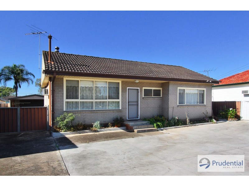 40 Dunbier Ave, Lurnea NSW 2170