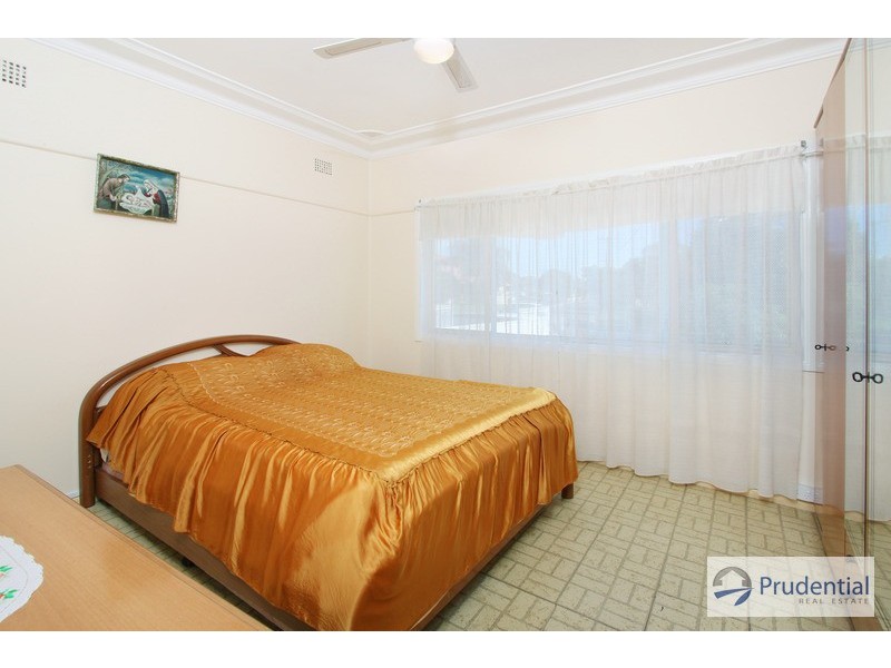 40 Dunbier Ave, Lurnea NSW 2170