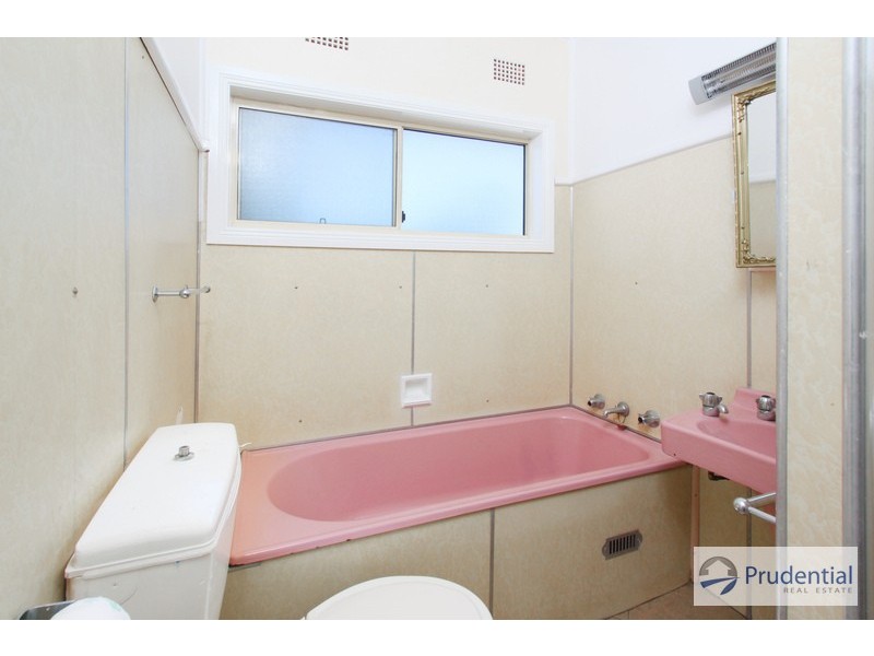 40 Dunbier Ave, Lurnea NSW 2170