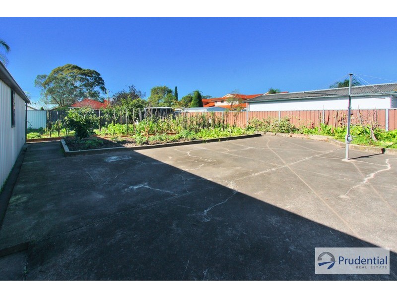 40 Dunbier Ave, Lurnea NSW 2170