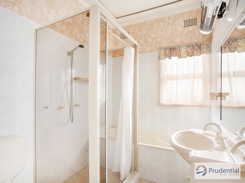 92 Boundary Rd, Lurnea NSW 2170