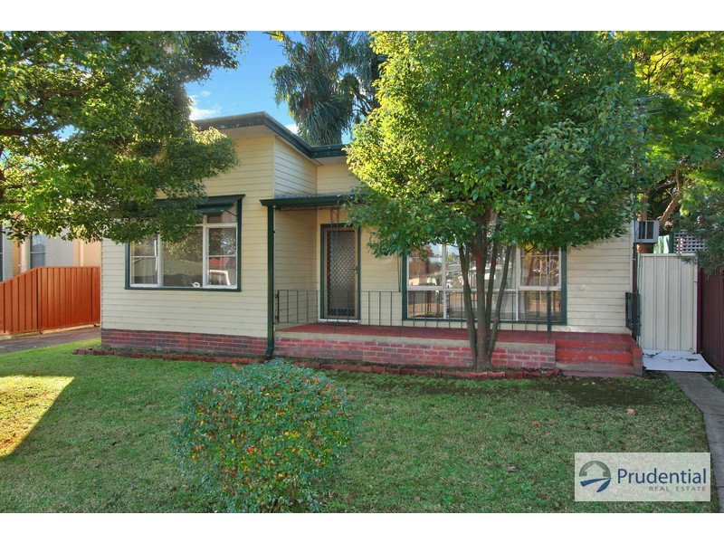 31 Walder Rd, Hammondville NSW 2170