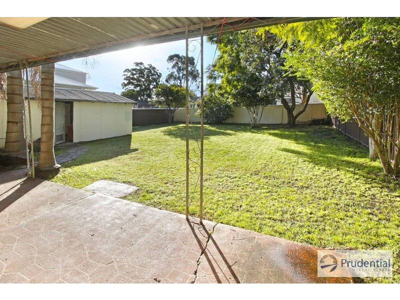 31 Walder Rd, Hammondville NSW 2170