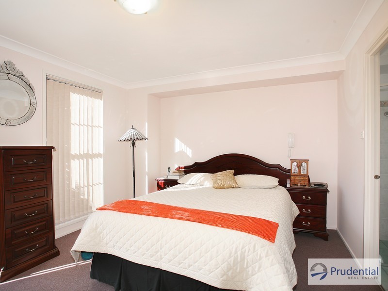 1 Aspen Cl, Prestons NSW 2170