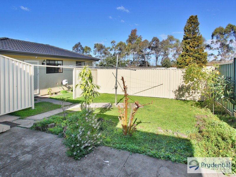 49 Congressional Dr, Liverpool NSW 2170
