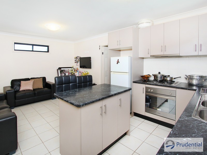 49 Congressional Dr, Liverpool NSW 2170