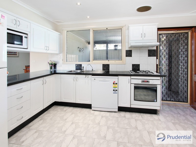 49 Congressional Dr, Liverpool NSW 2170