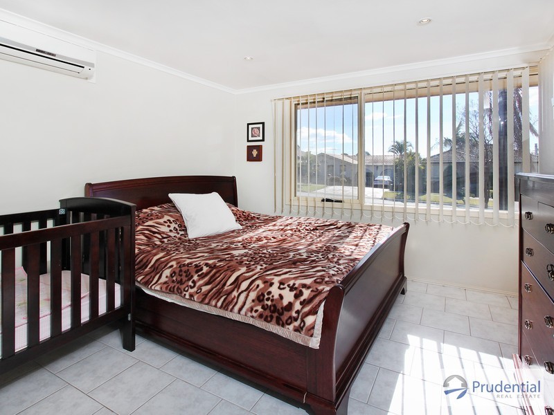 49 Congressional Dr, Liverpool NSW 2170