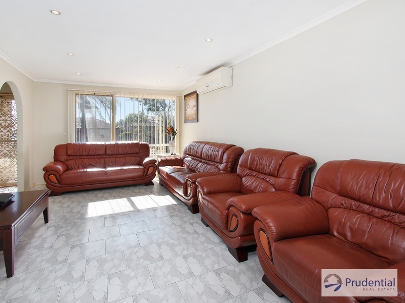 49 Congressional Dr, Liverpool NSW 2170