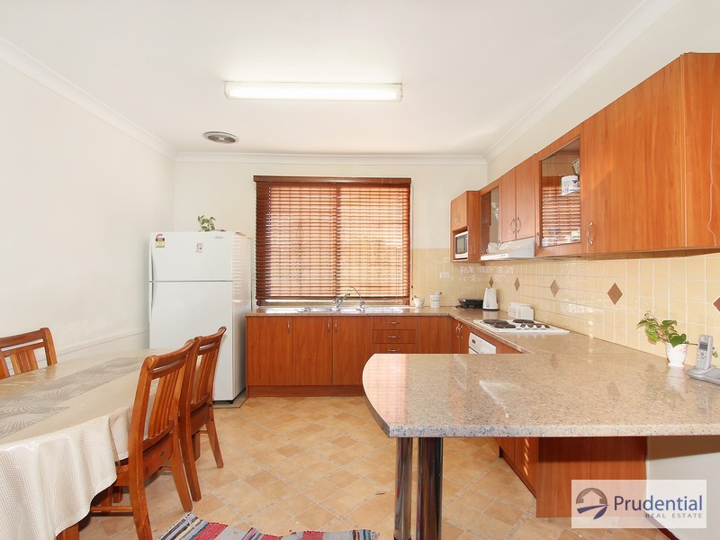 152 Heathcote Rd, Hammondville NSW 2170
