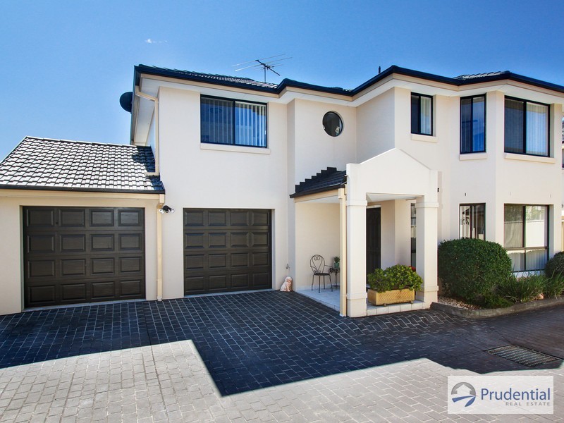 1A Melaleuca Pl, Prestons NSW 2170