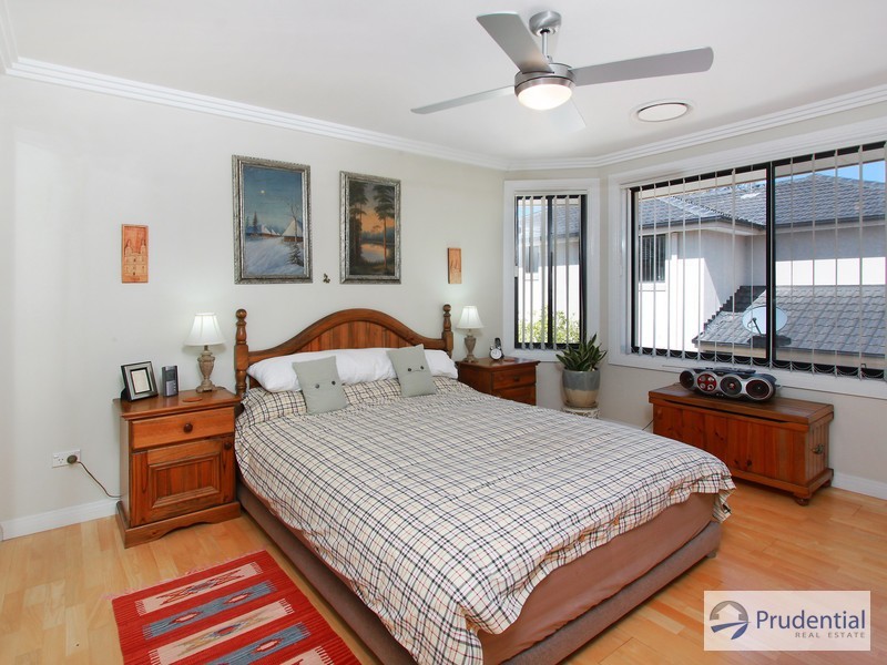 1A Melaleuca Pl, Prestons NSW 2170