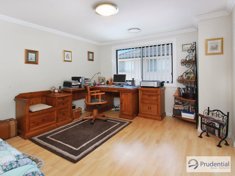 1A Melaleuca Pl, Prestons NSW 2170