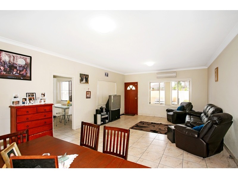 32 Dunbier Ave, Lurnea NSW 2170
