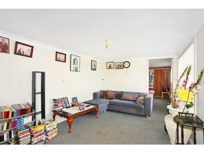 32 Dunbier Ave, Lurnea NSW 2170