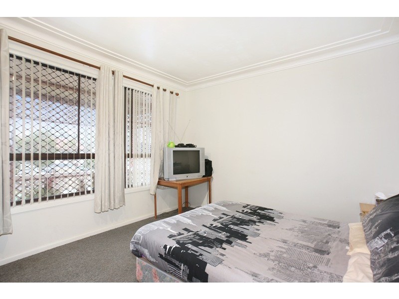 32 Dunbier Ave, Lurnea NSW 2170