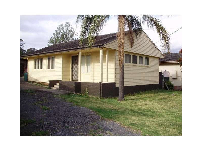 128 Wonga Rd, Lurnea NSW 2170