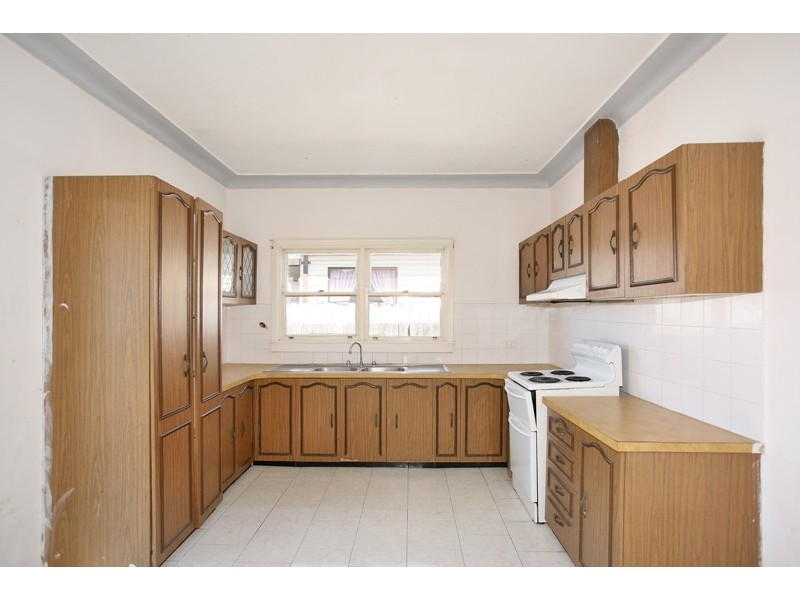 16 Tobruk Avenue, Liverpool NSW 2170