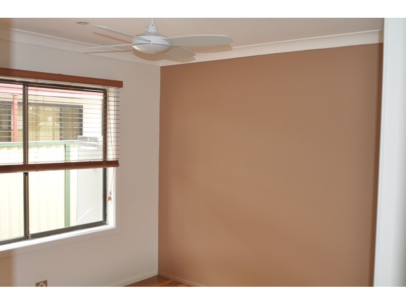 13 Sunset Avenue, Lurnea NSW 2170